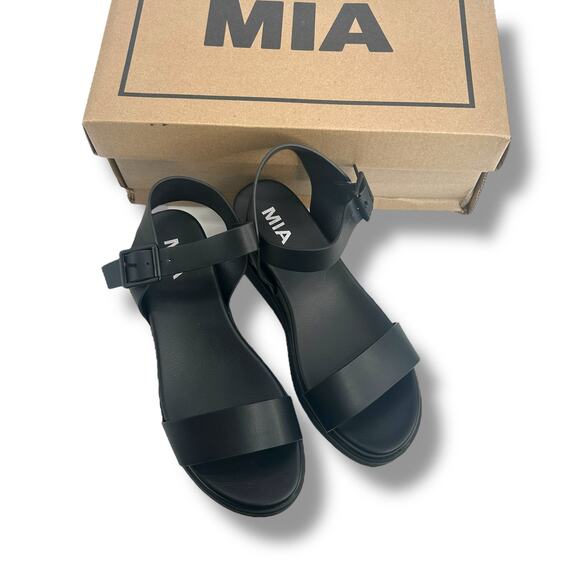 NEW Mia Kayci Sandals Size 6.5 Black Ankle Strap Platform Chunky Shoes NWT - Picture 4 of 9